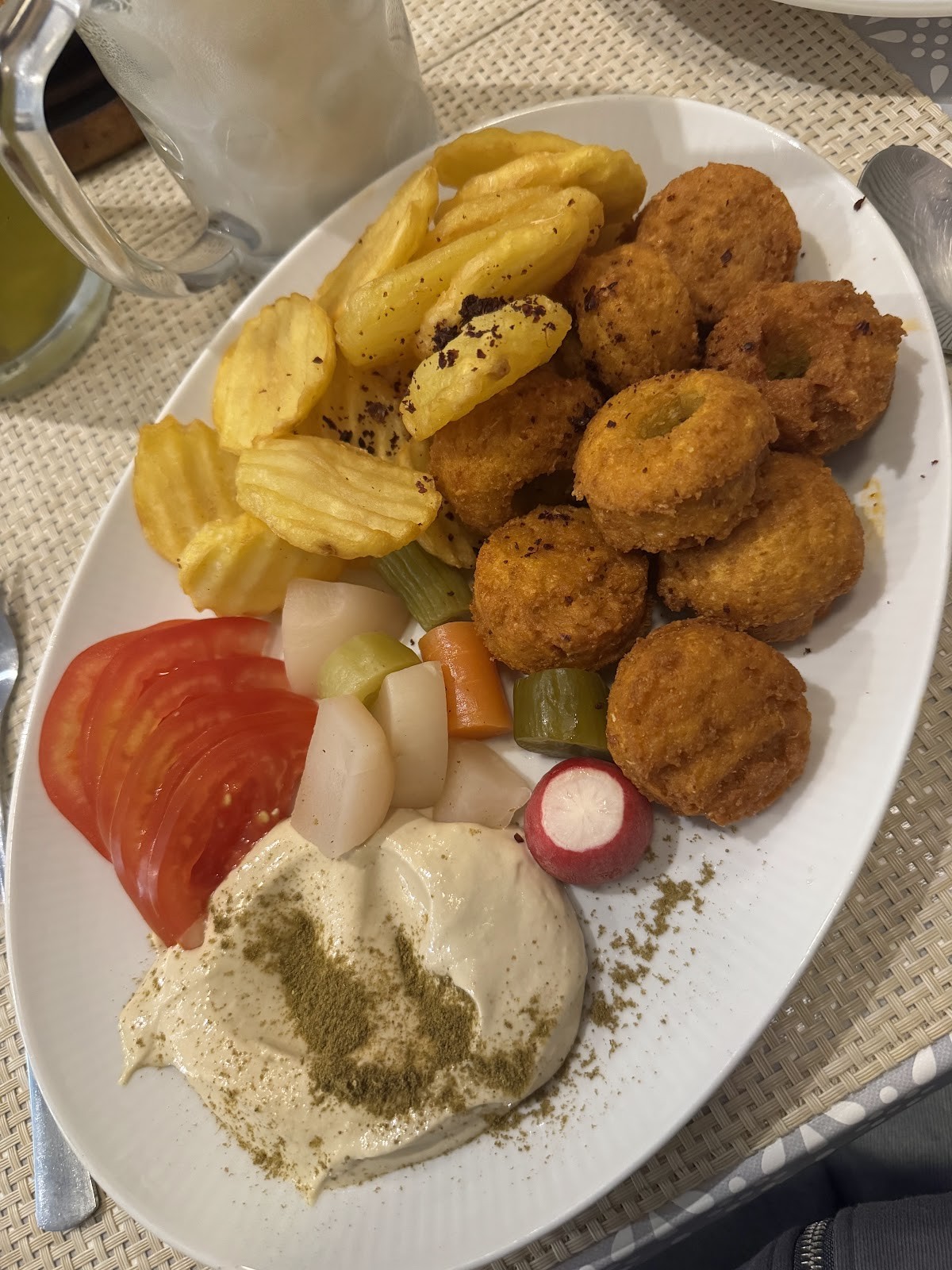 Vegano Mezo: food & drinks