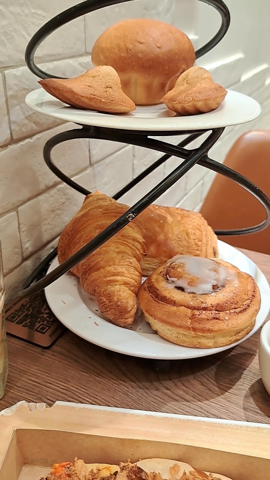 VG Pâtisserie: food & drinks