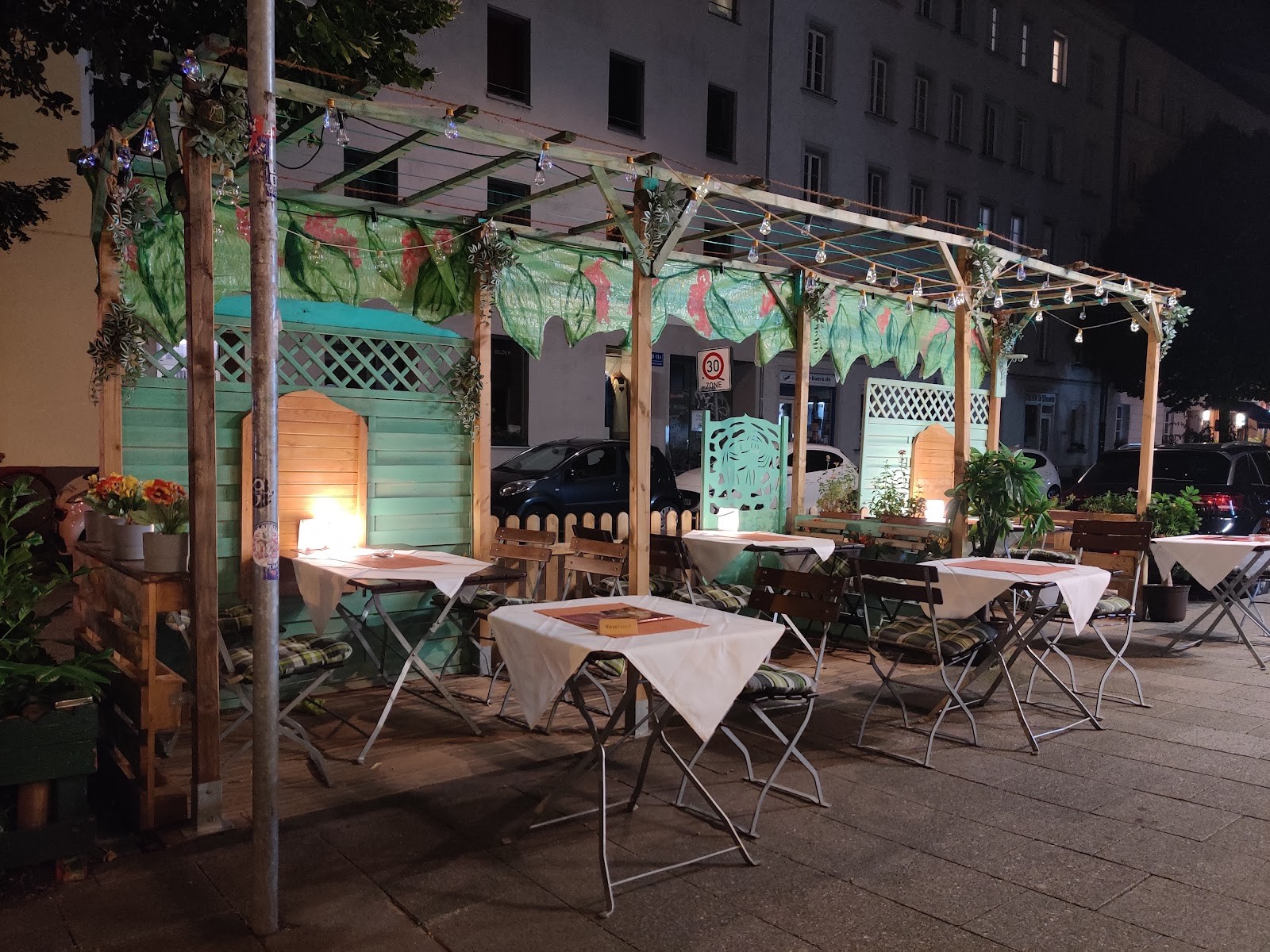 Ganesha Restaurant - Haidhausen: the place