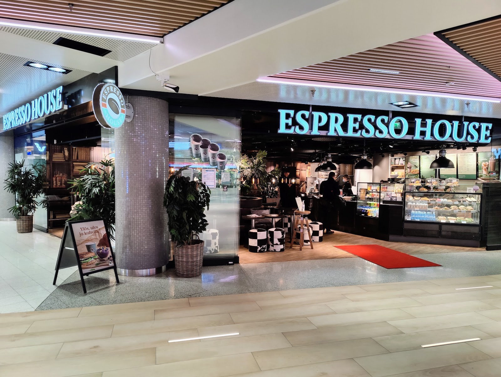 Espresso House - University Metro Hki: the place