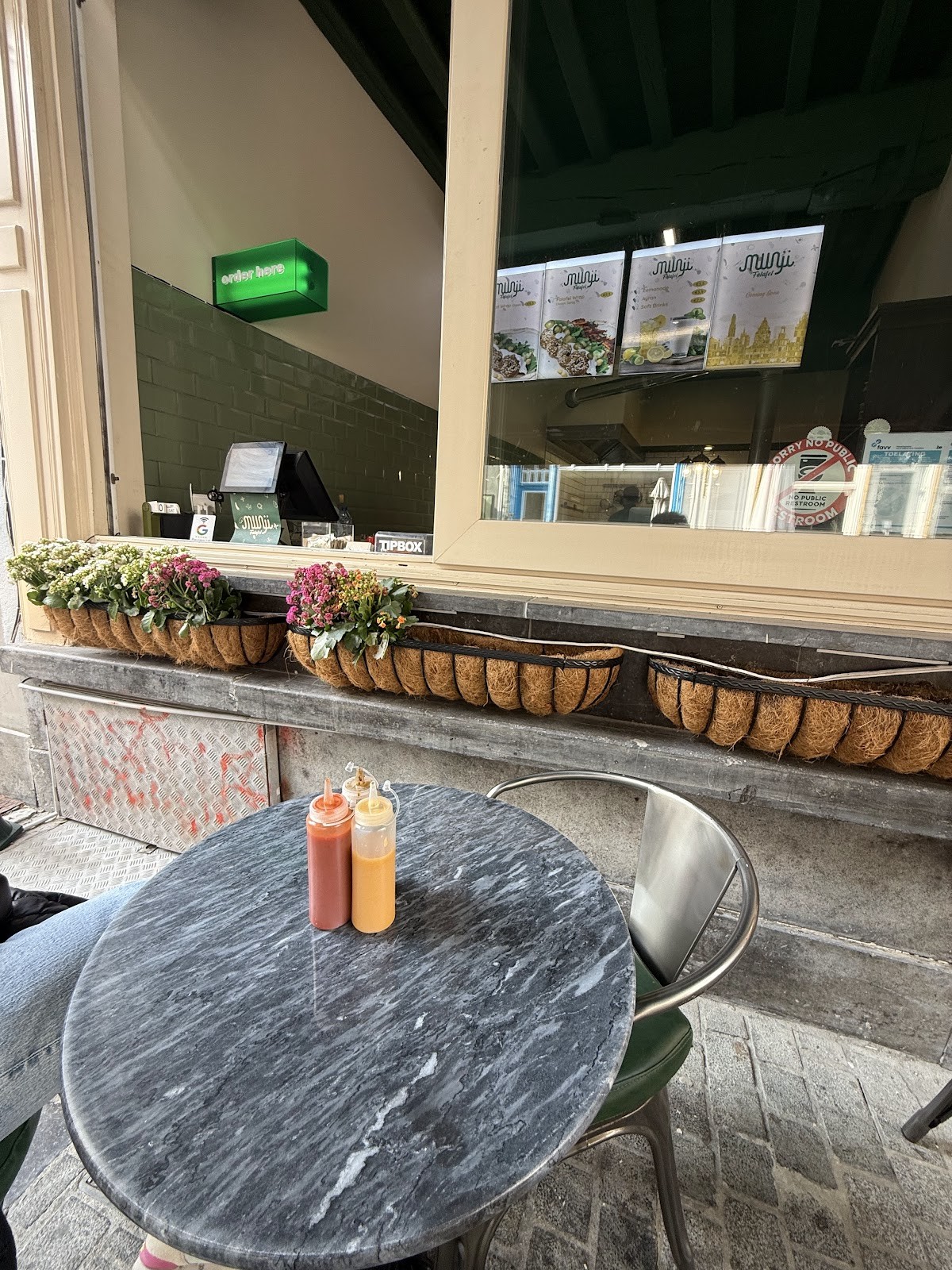 Munji Falafel: the place