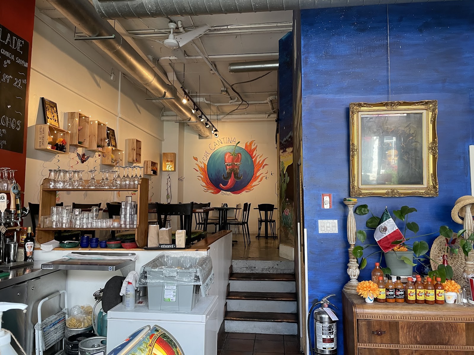 Café Cantina: the place