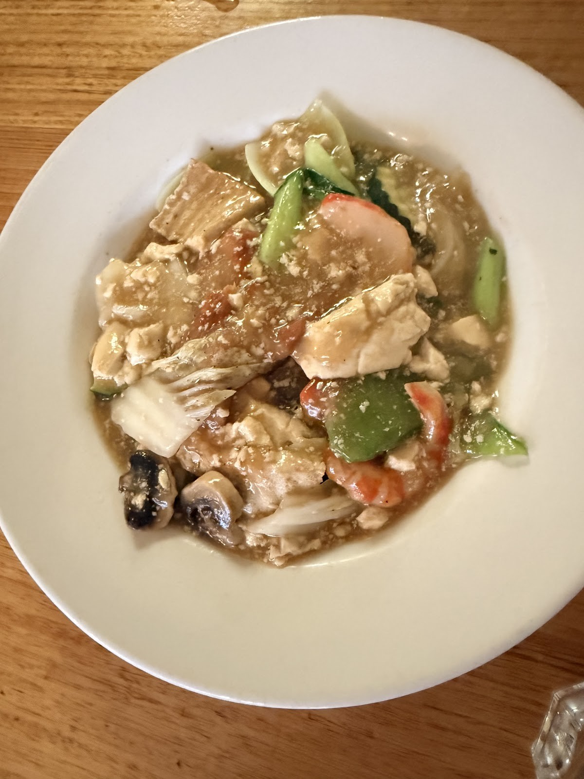 Loving Hut Richmond: food & drinks