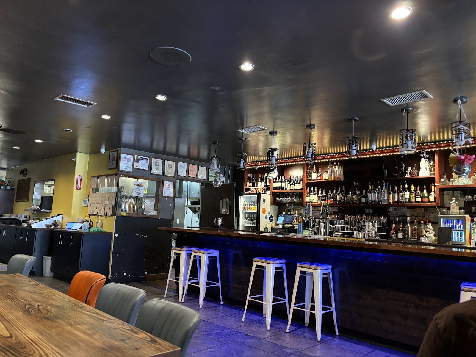 Urban India | Restaurant & Bar: the place