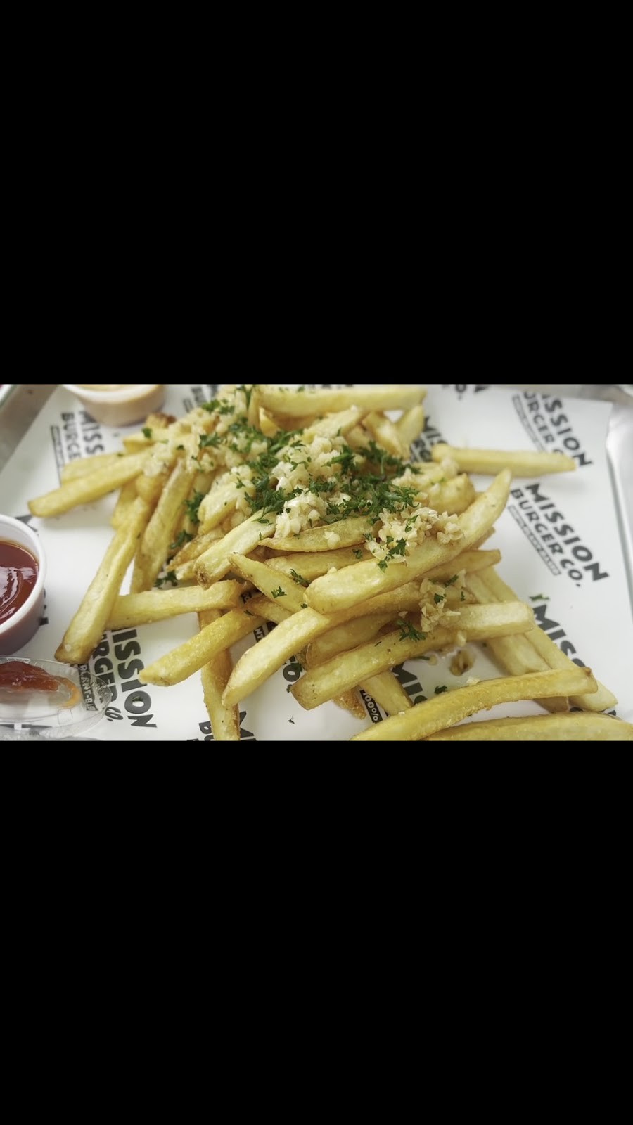 Mission Burger Co.: food & drinks