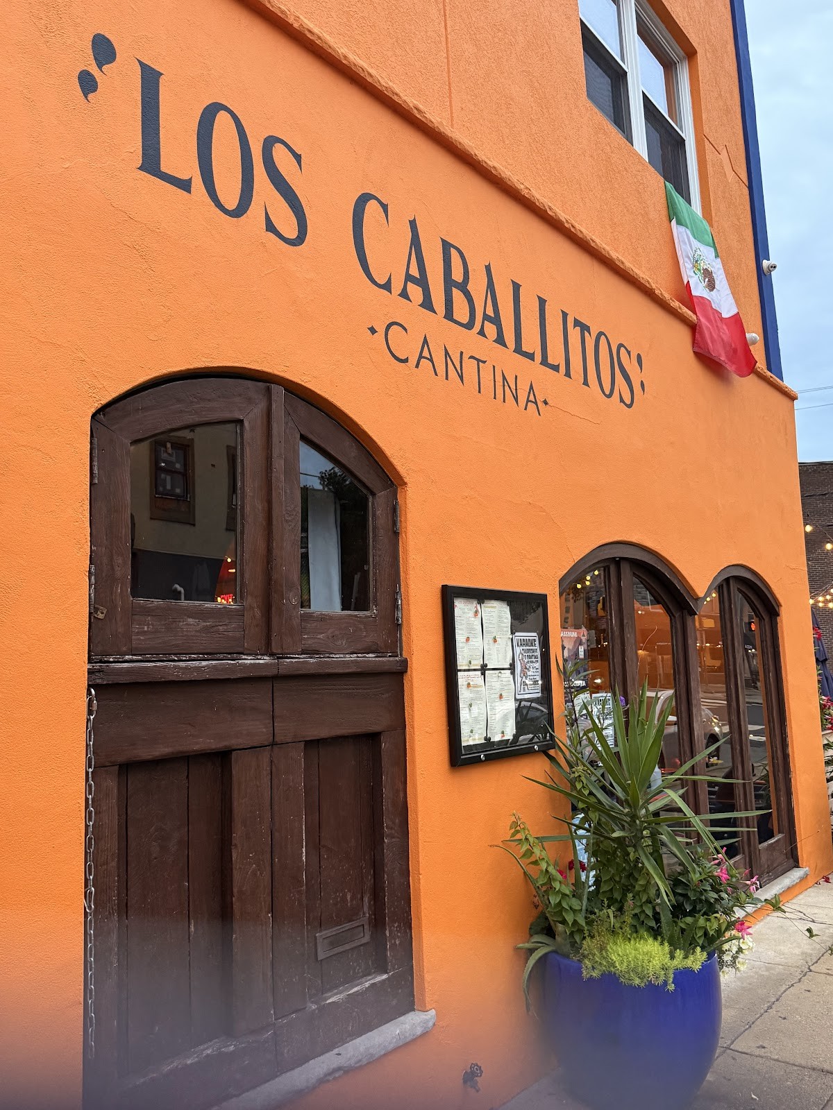 Cantina Los Caballitos: the place