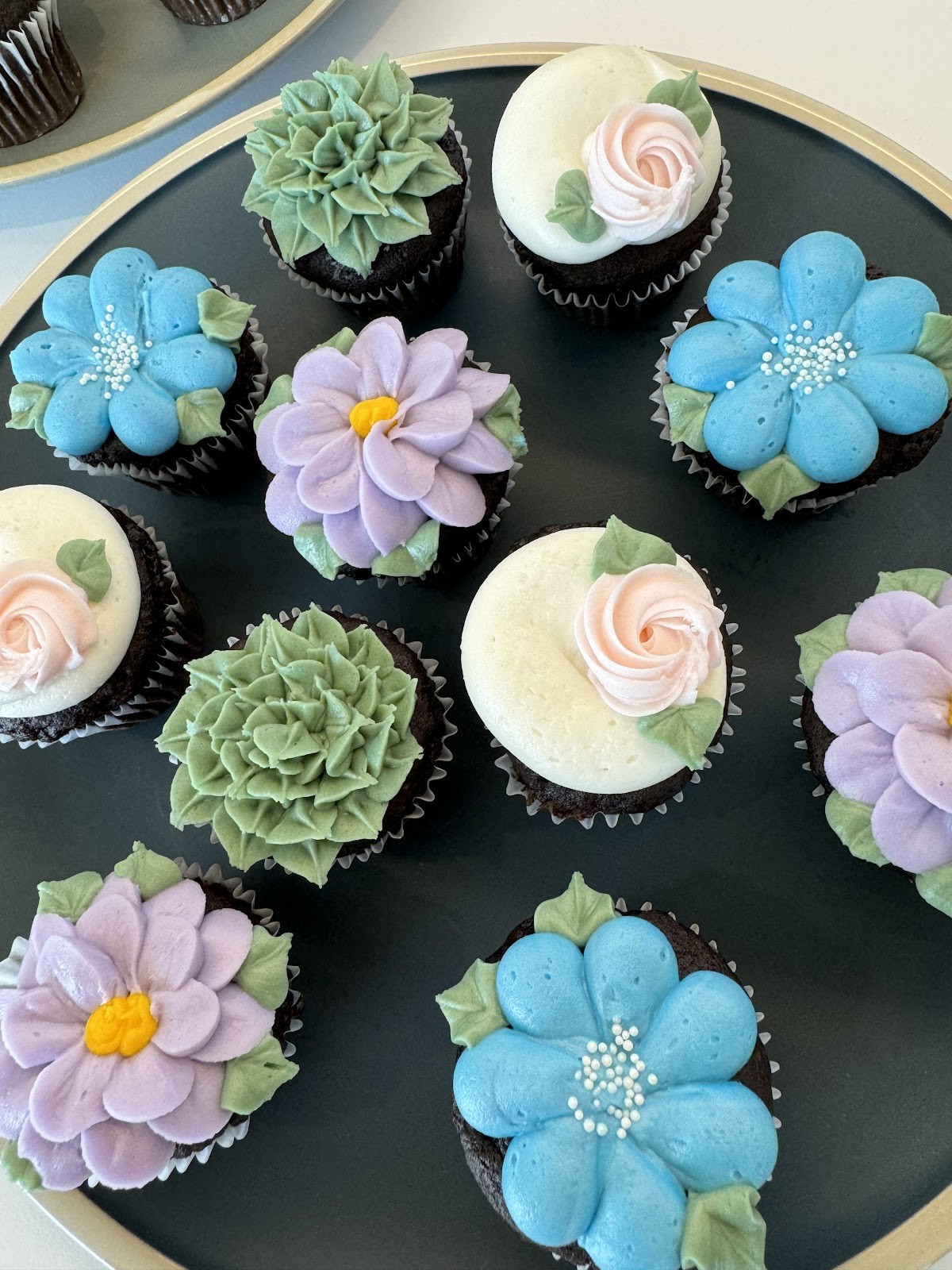 The Cake Bar: food & drinks
