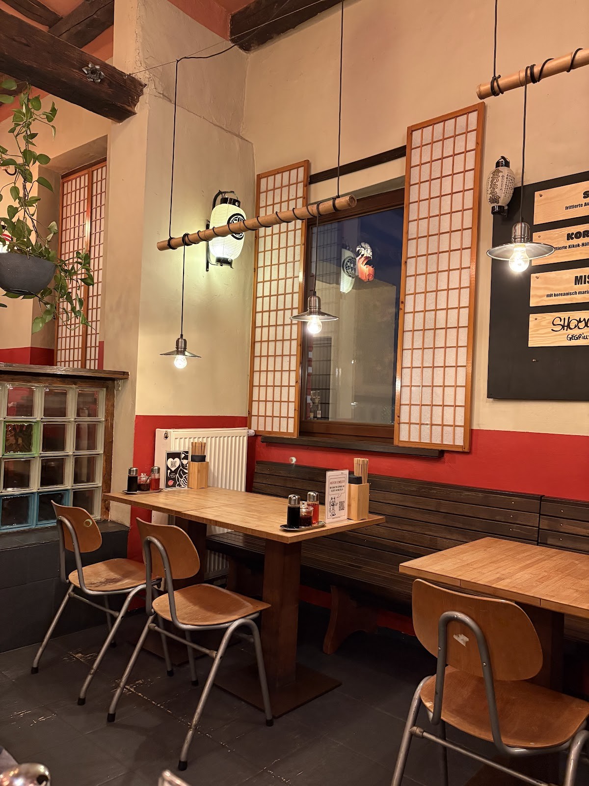 Kokomo Noodle Club: the place
