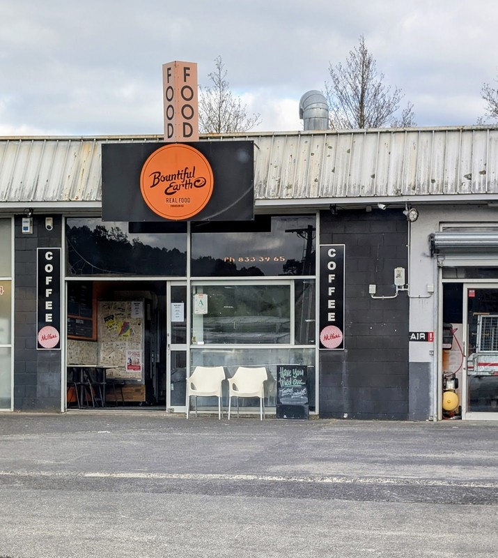 Bountiful Earth Cafe: photo