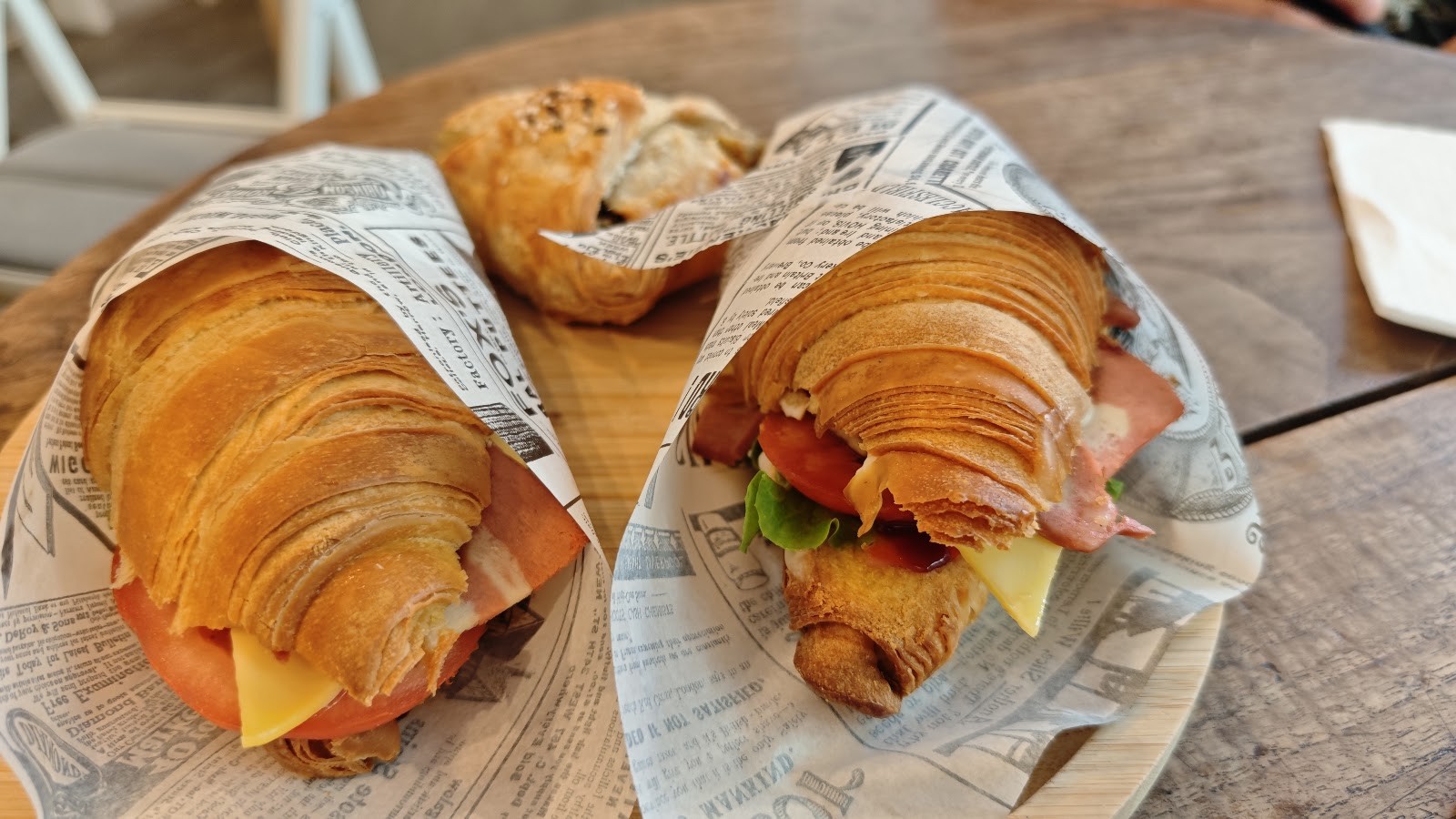 Moko Vegan Bakery: food & drinks