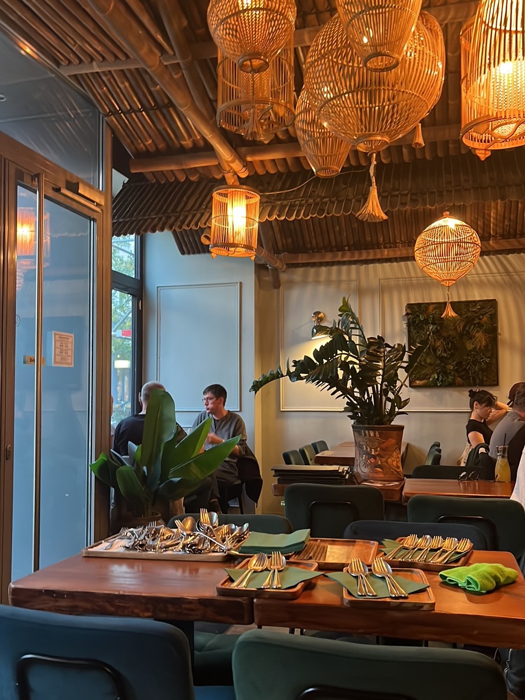 Greentable Vegan Restaurant Rathaus: the place