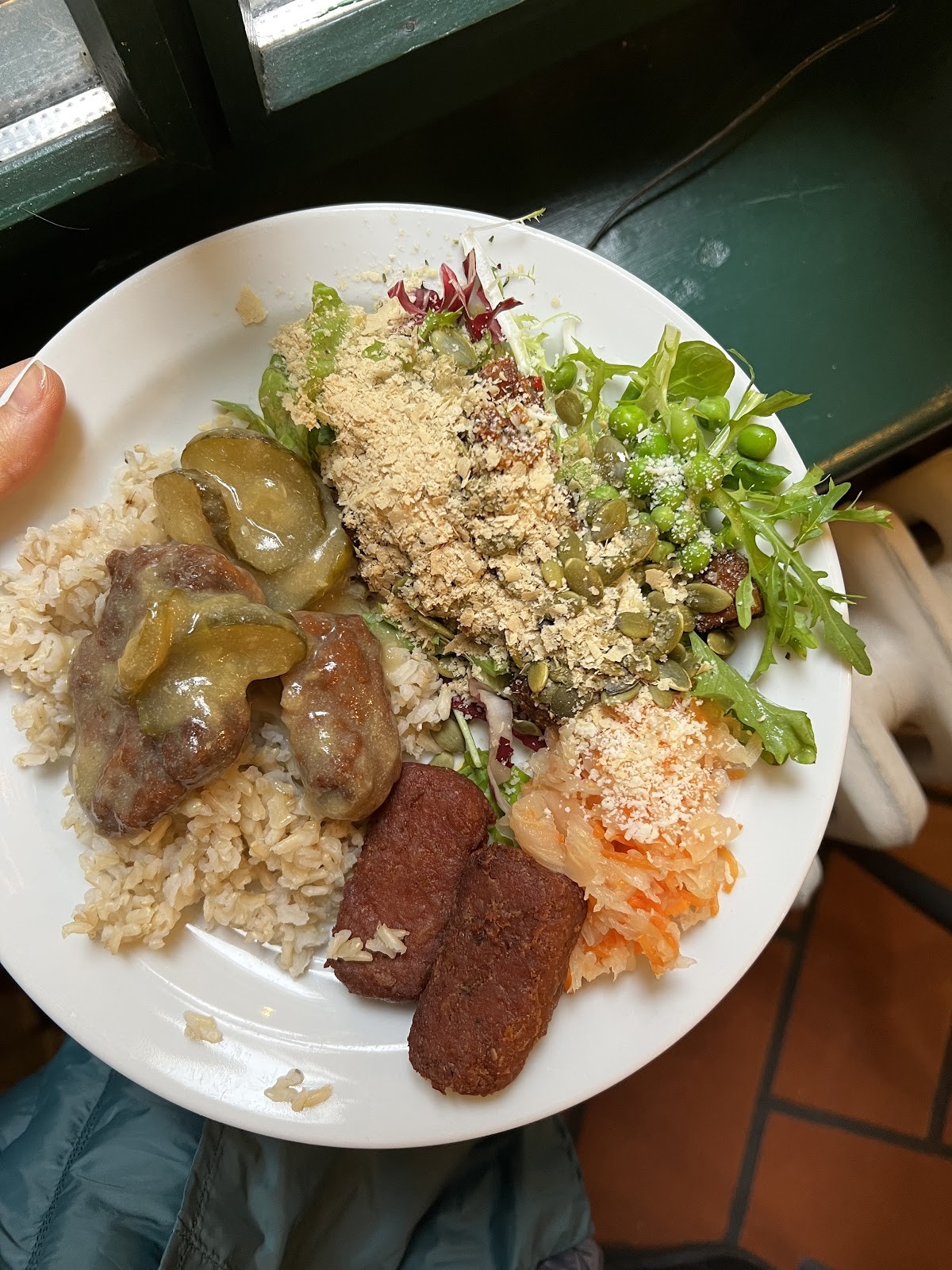 Veganská restaurace Country Life Melantrichova: food & drinks