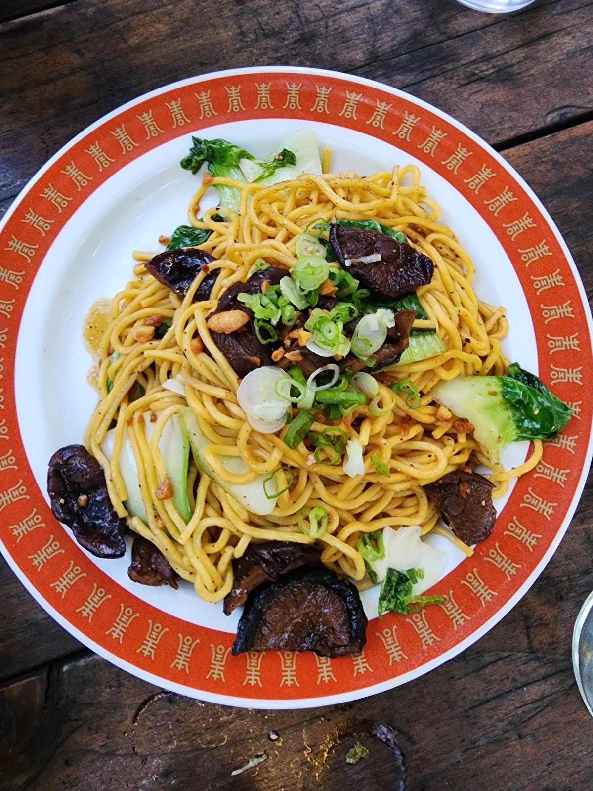 Rangoon Bistro (N): food & drinks