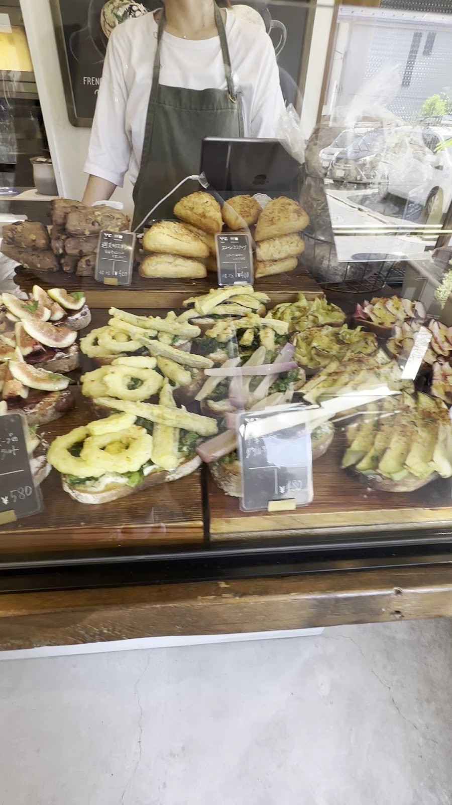 UNIVERSAL BAKES and CAFE: food & drinks