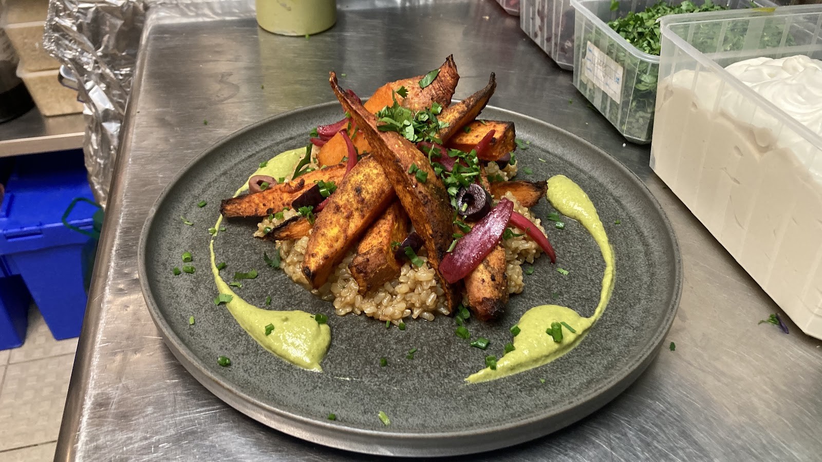 AïKÉ Aike: food & drinks