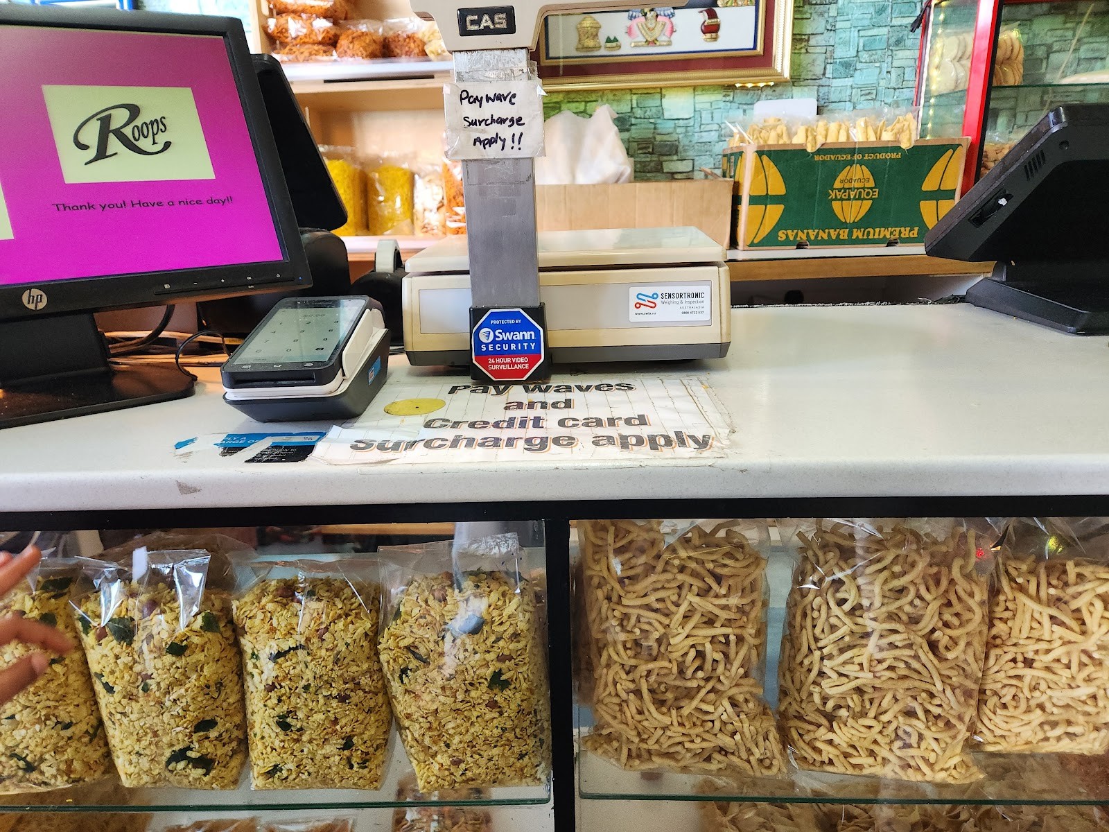 Roops Vegetarian Takeaways Shop: the place