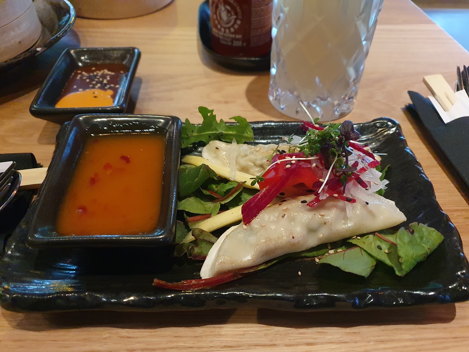 Ginya Veganes Restaurant: food & drinks