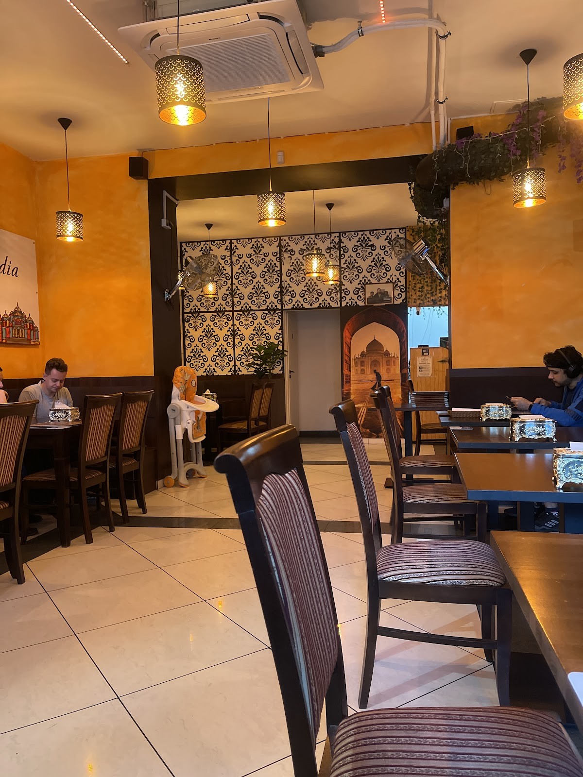 Zayka (Authentic Halal Indian Restaurant in Krakow): the place