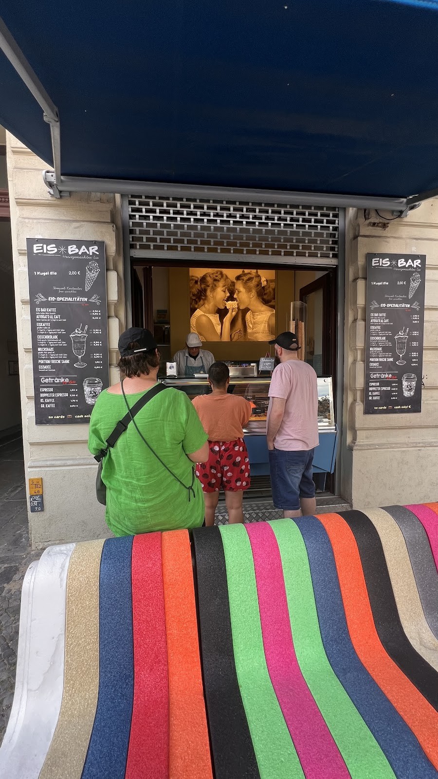 Eis*Bar: the place