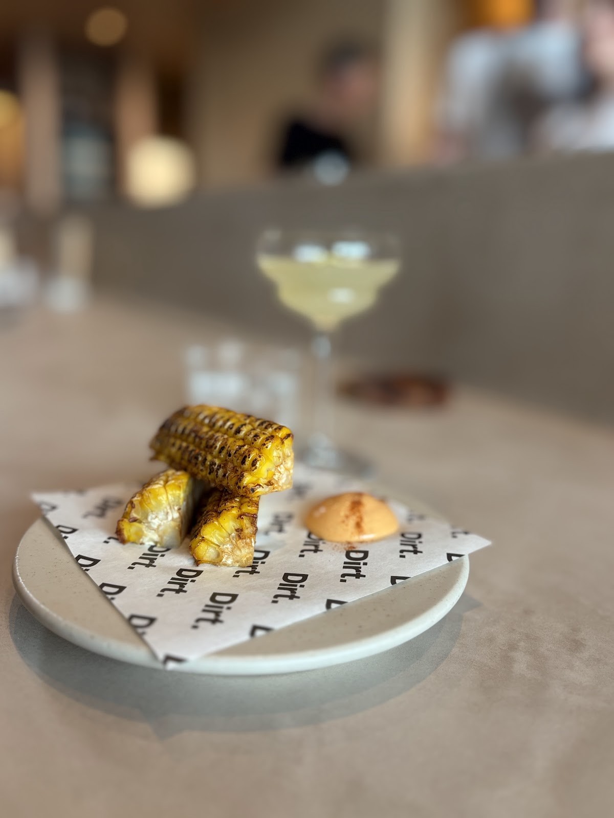 Dirt.restaurant: food & drinks