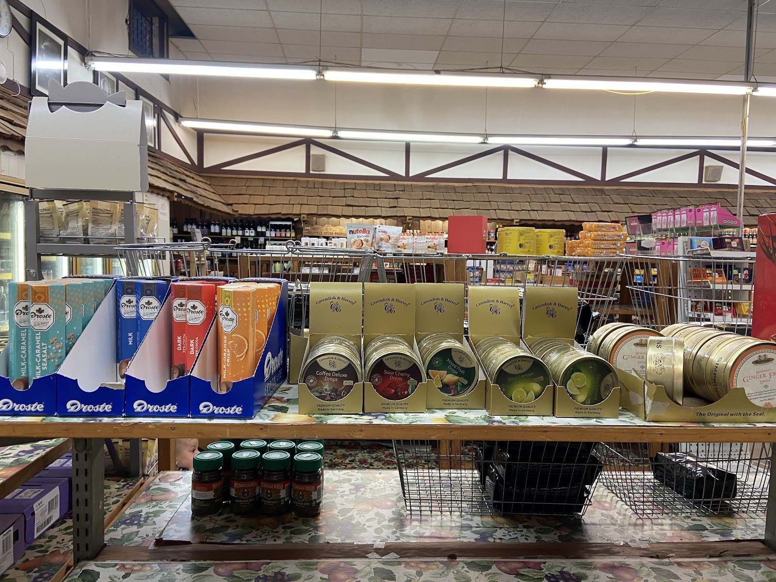 Husky Deli & Catering & Ice Cream: the place