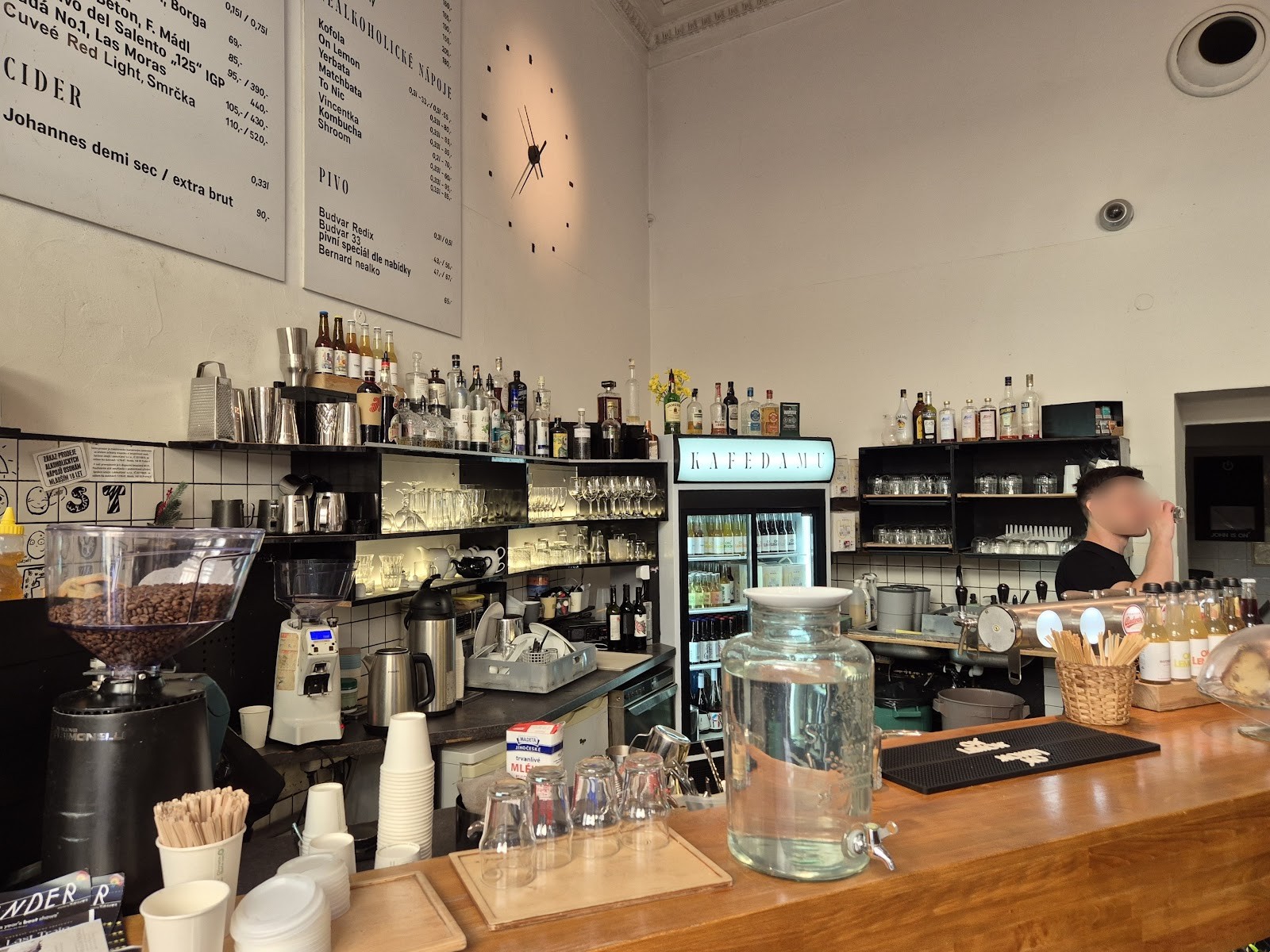 Kafe Damu: the place