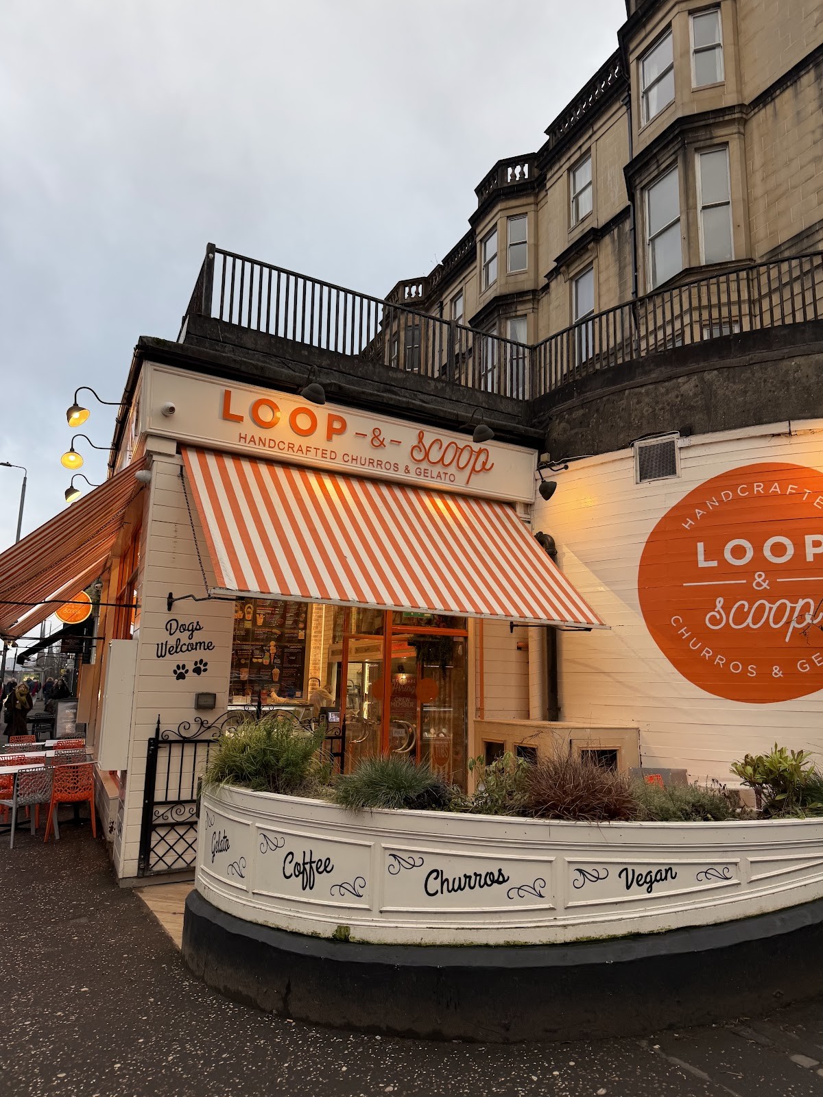 Loop & Scoop: the place