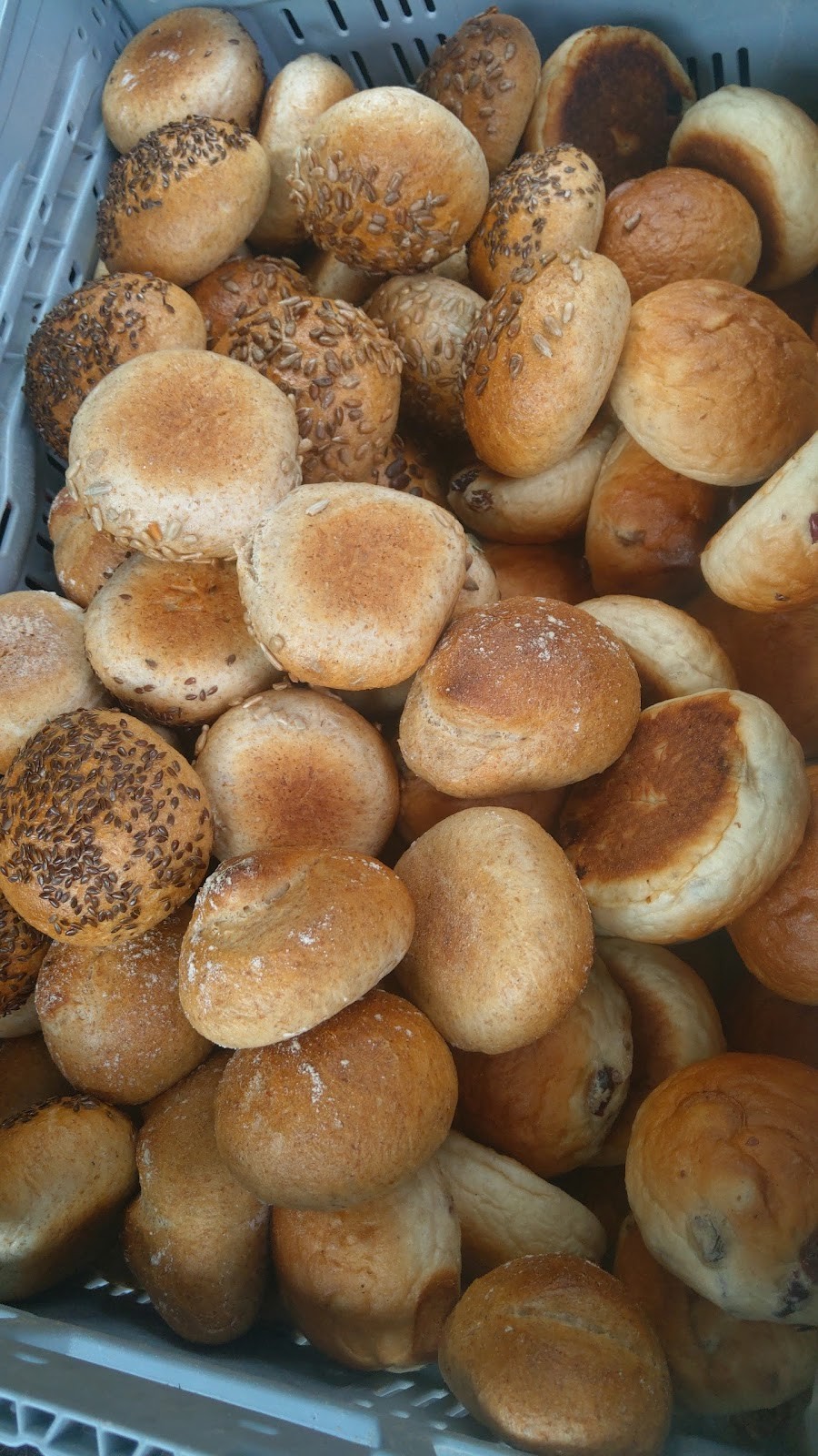 Nona's Bakery: food & drinks