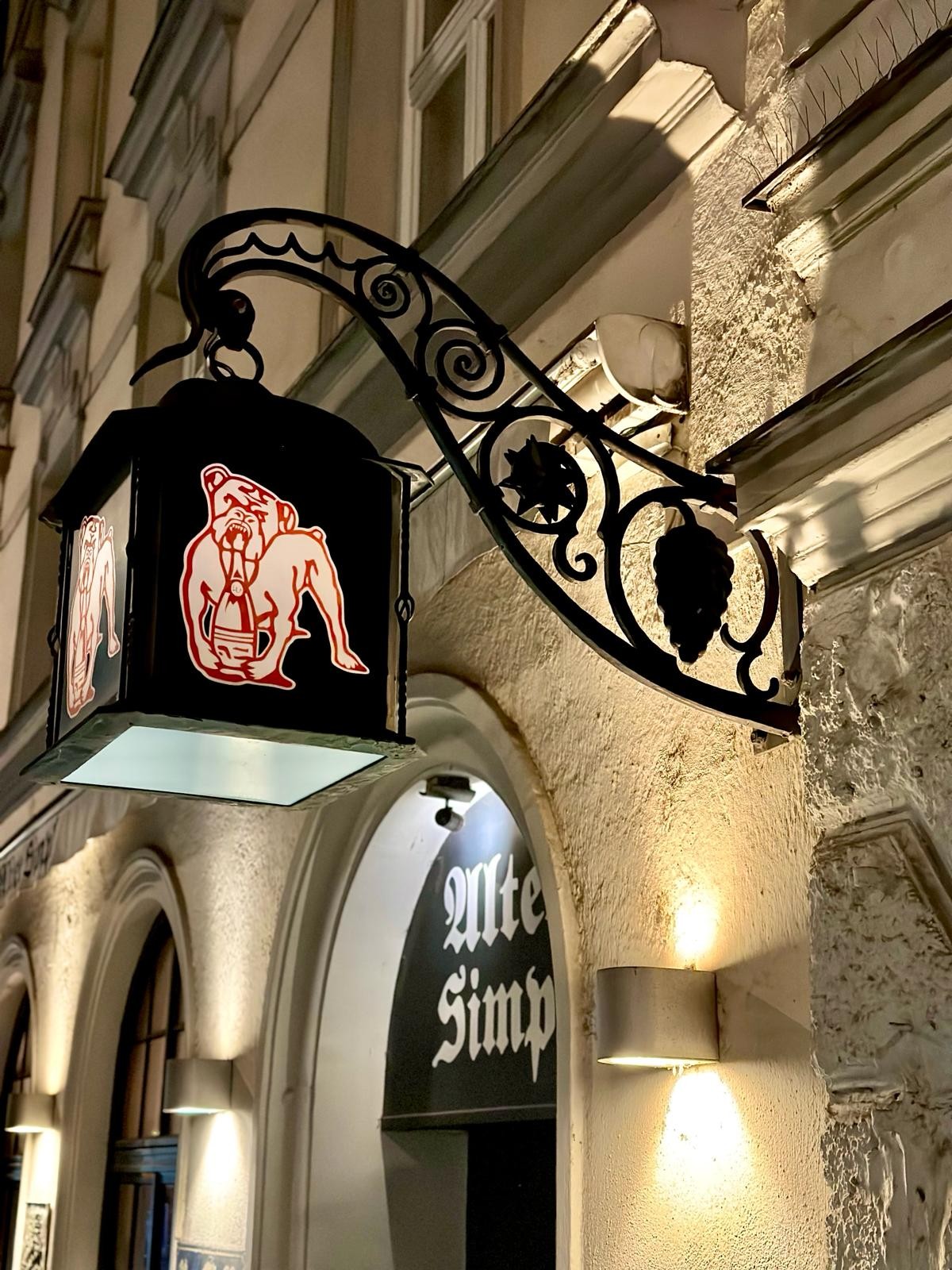 Alter Simpl: the place