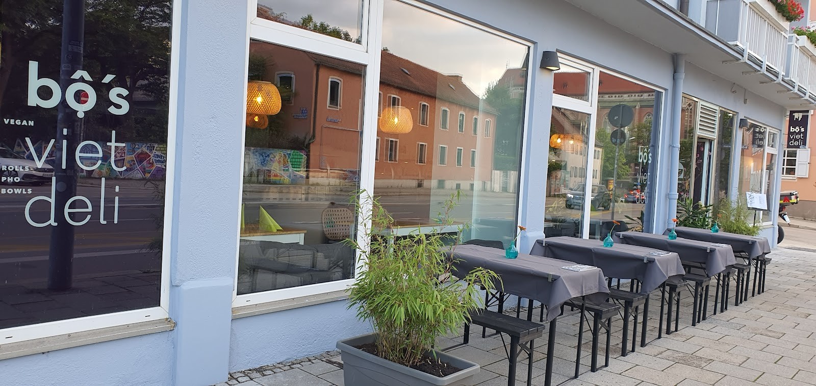bo's viet deli | Vegan Kitchen | Running Sushi: the place