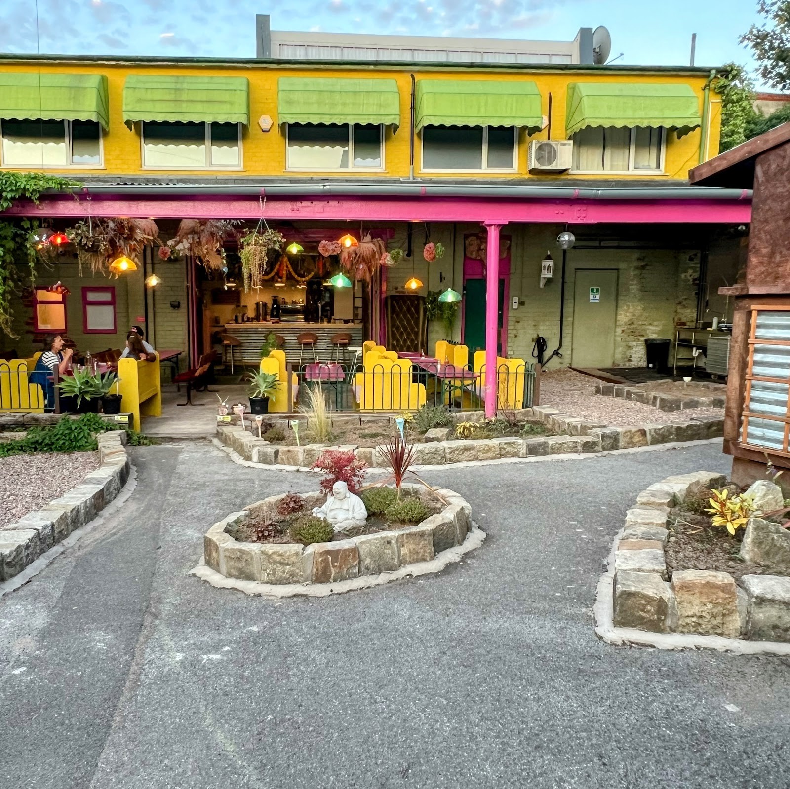 Shaanti Town: the place