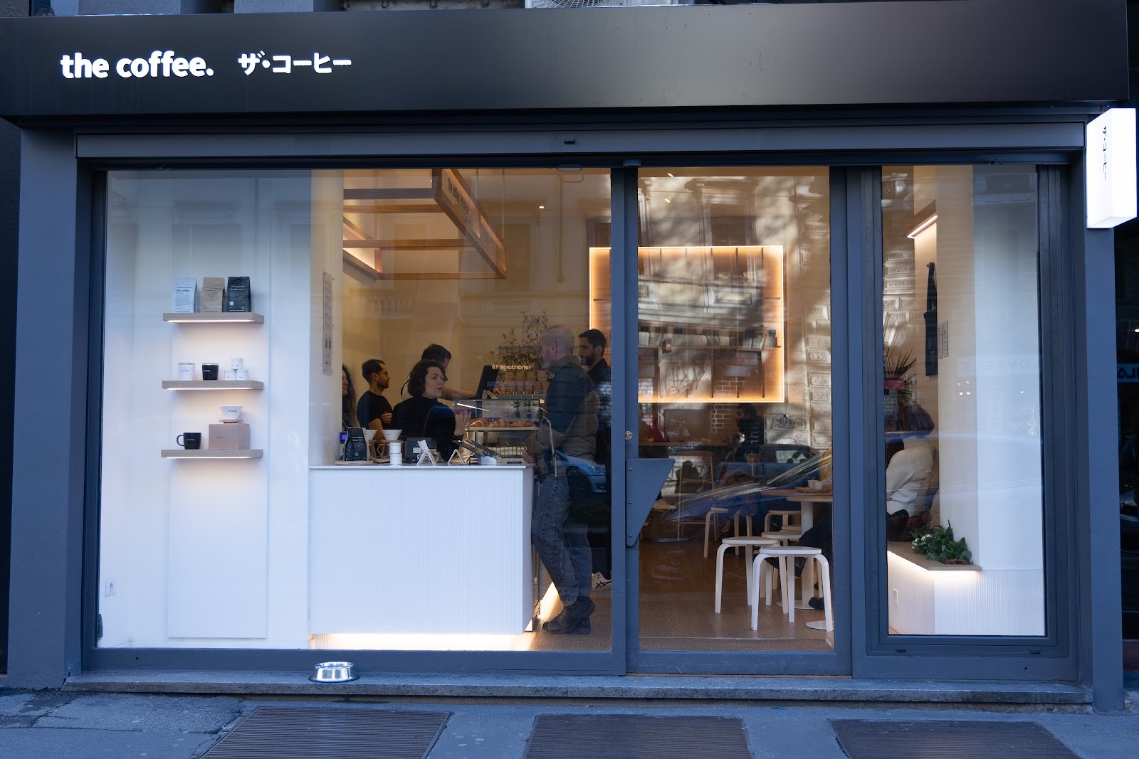 The Coffee: the place