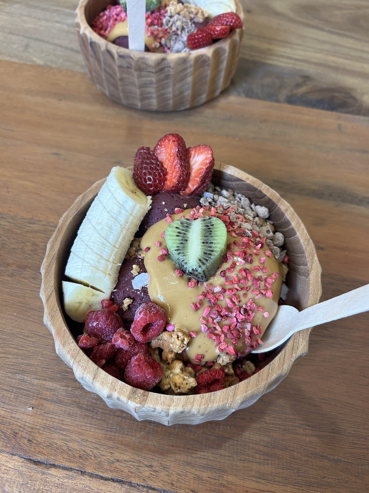 Lulu's Neighbourhood Bowls: food & drinks