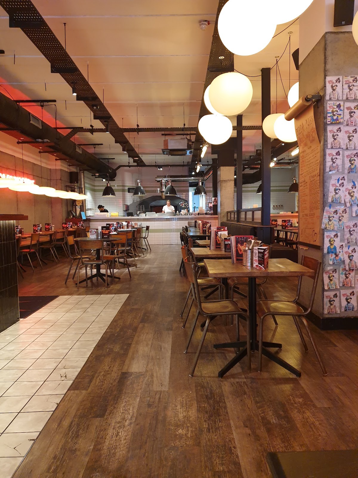 Pizza Punks Liverpool: the place