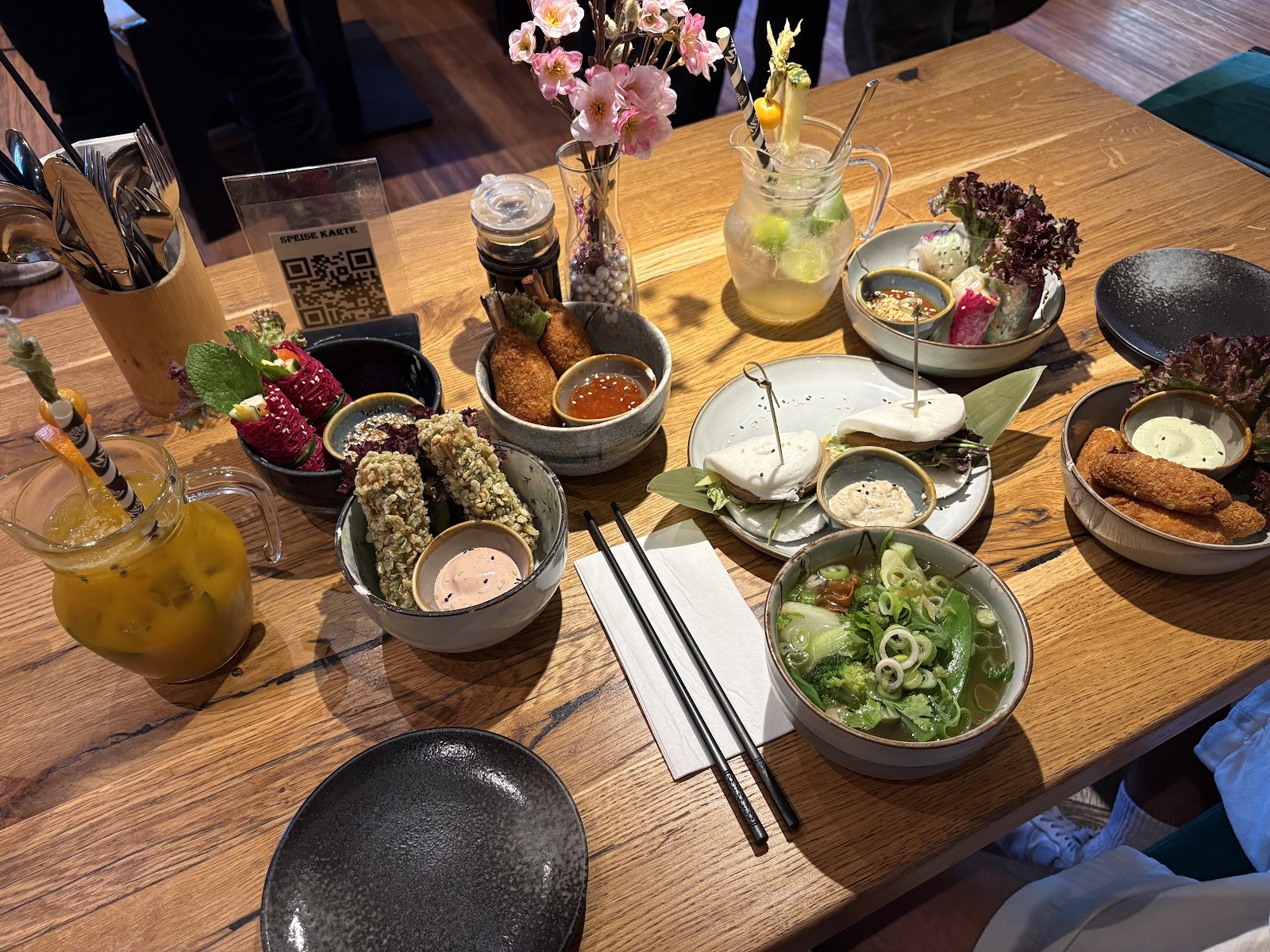 Udum I Vegan Restaurant: food & drinks