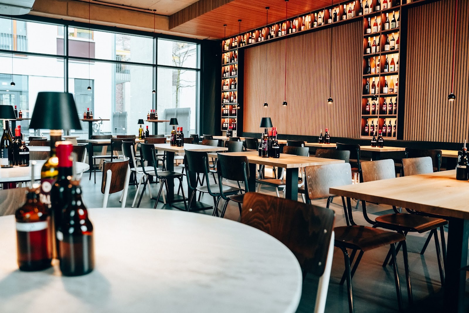 485 Grad GmbH (Luftschiff-Platz): the place
