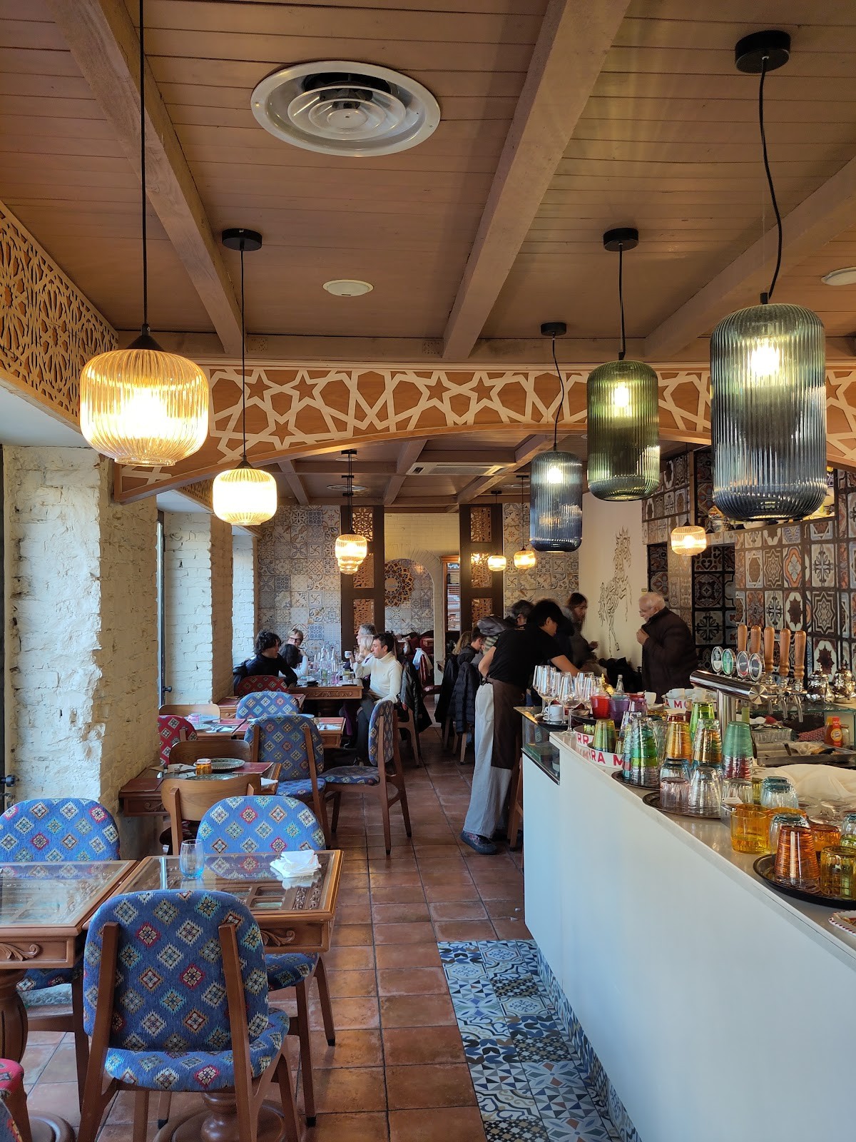 Due Tradizioni | Italian & Lebanese restaurant (via Borsi): the place