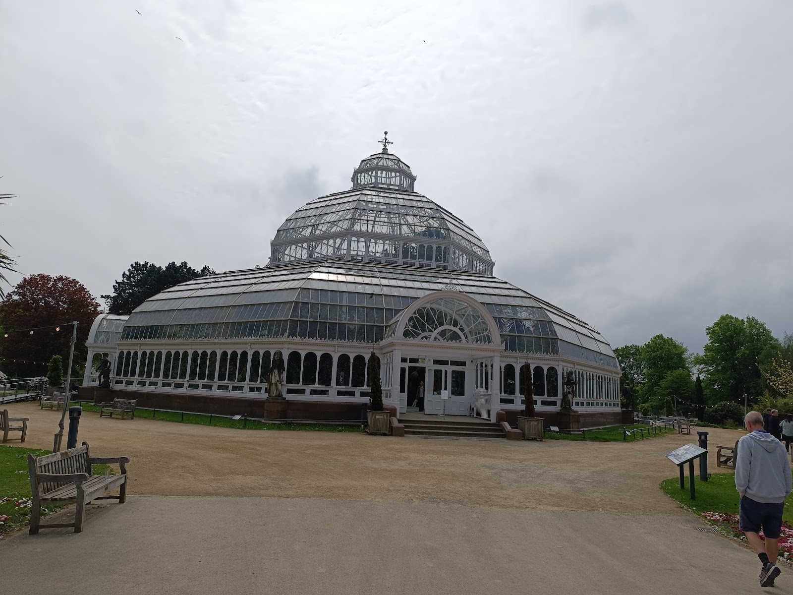 Oasis in the Park: the place