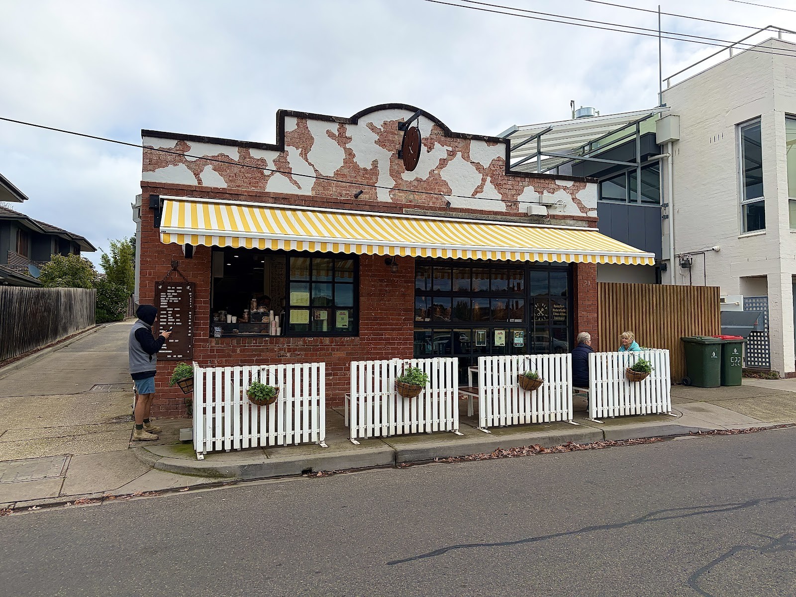 The Old Garage: the place