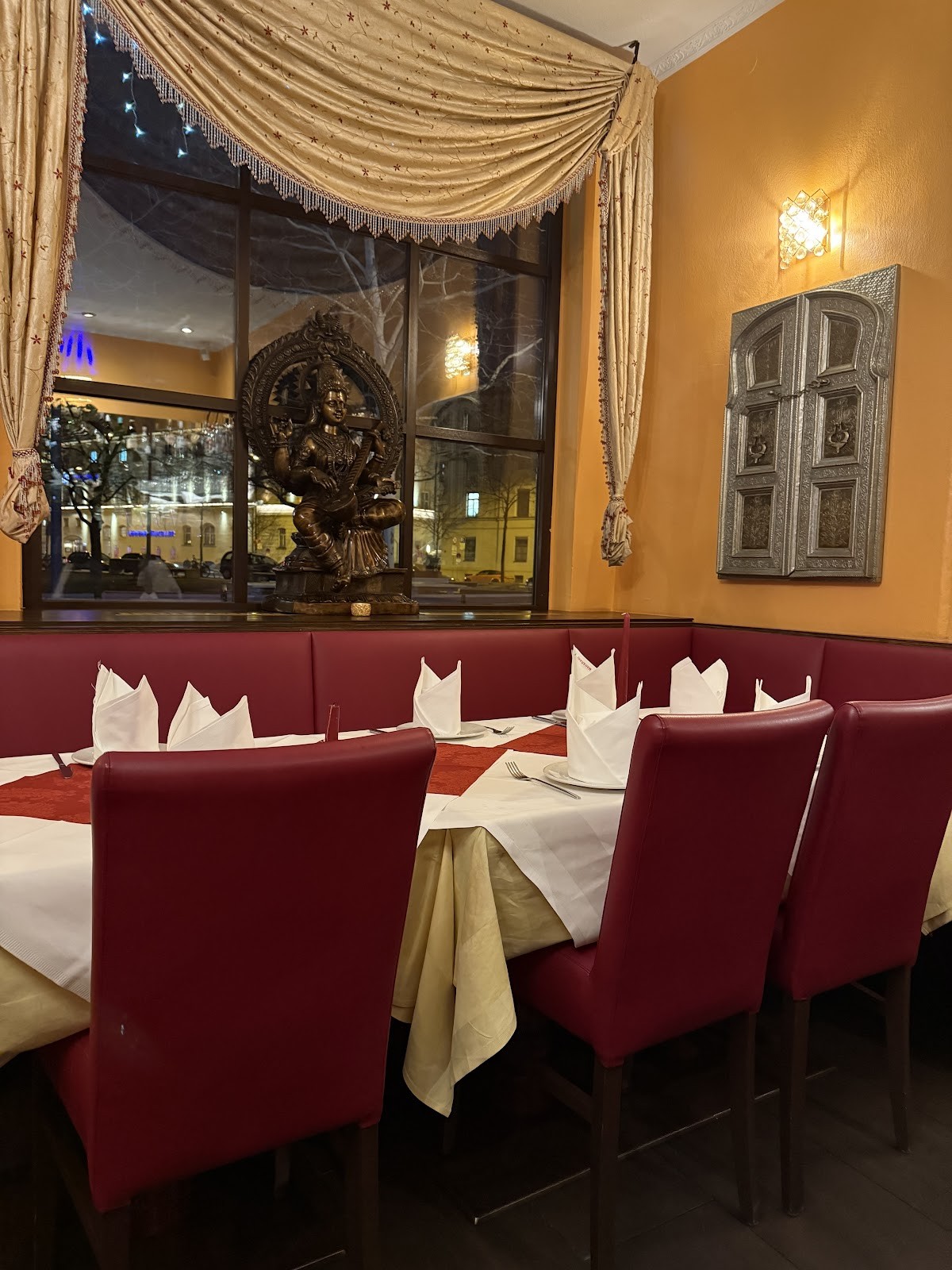 Maharani im Stiglmaierplatz: the place