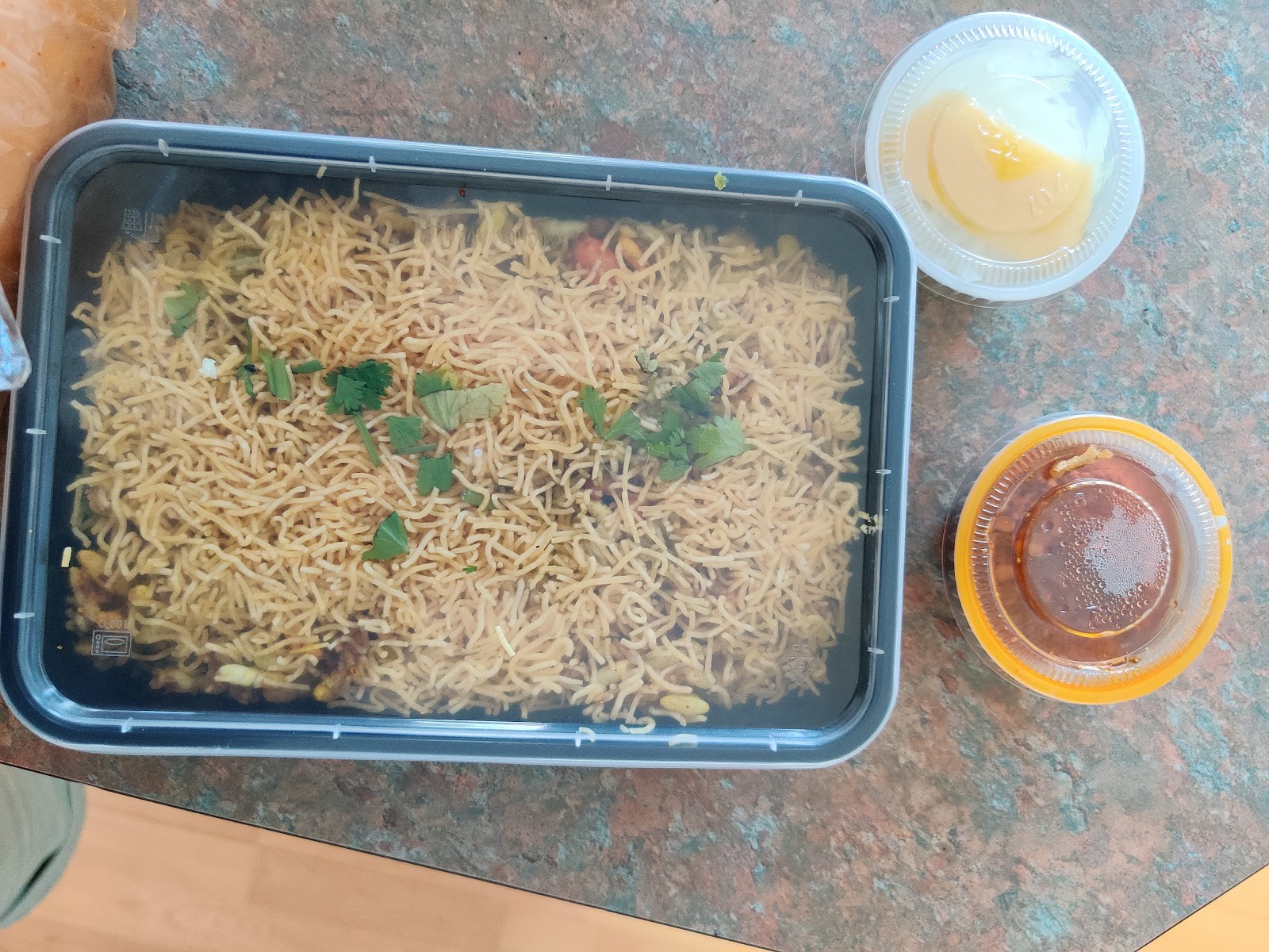 Jai Jalaram Khaman: food & drinks