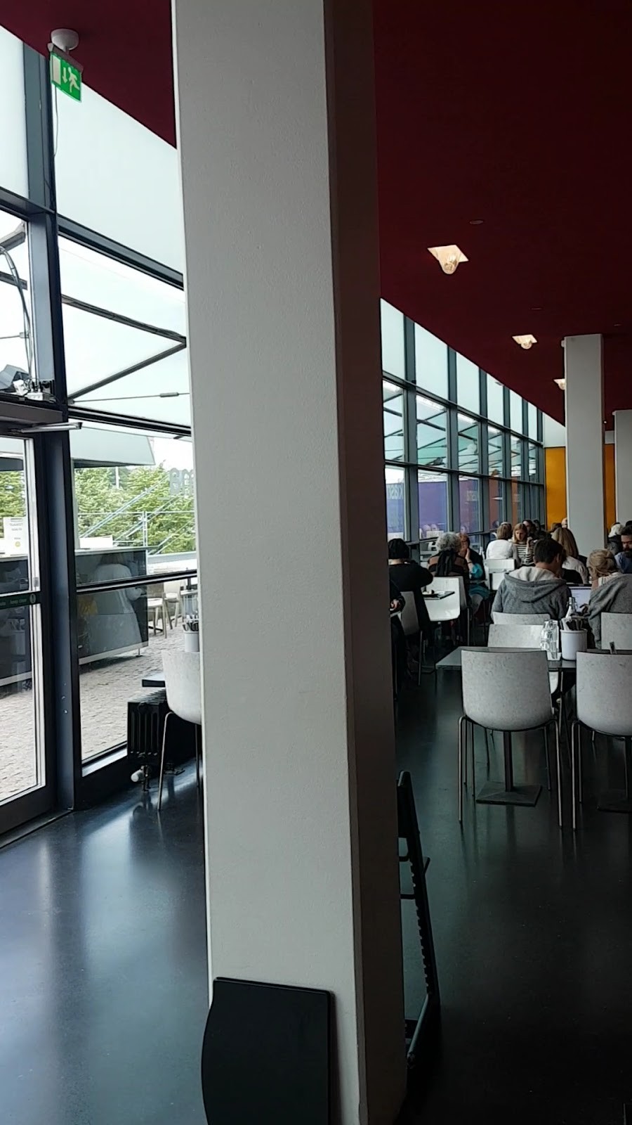 Kiasma Café: the place