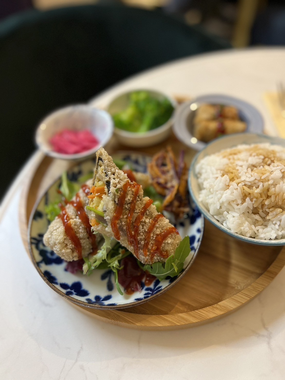 Chez Eating: food & drinks