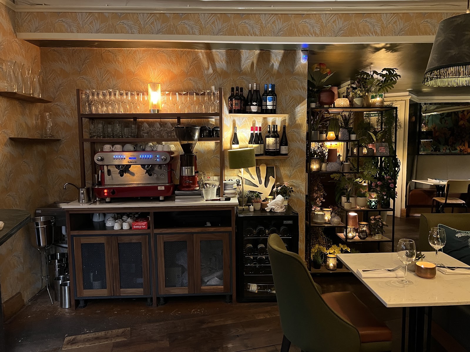 Glas Restaurant: the place