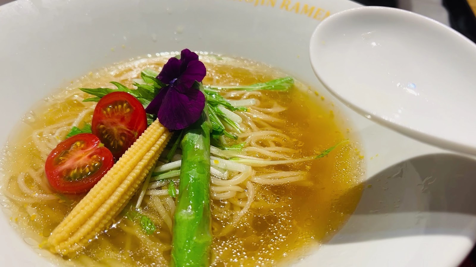 SHOJIN RAMEN 菜: food & drinks
