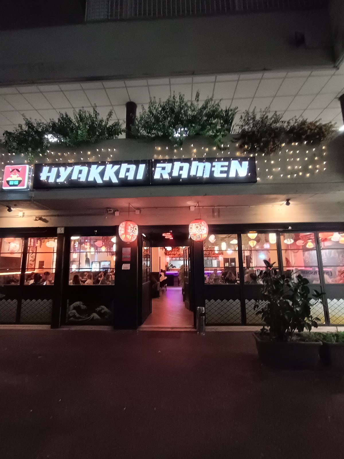 Hyakkai Ramen: the place