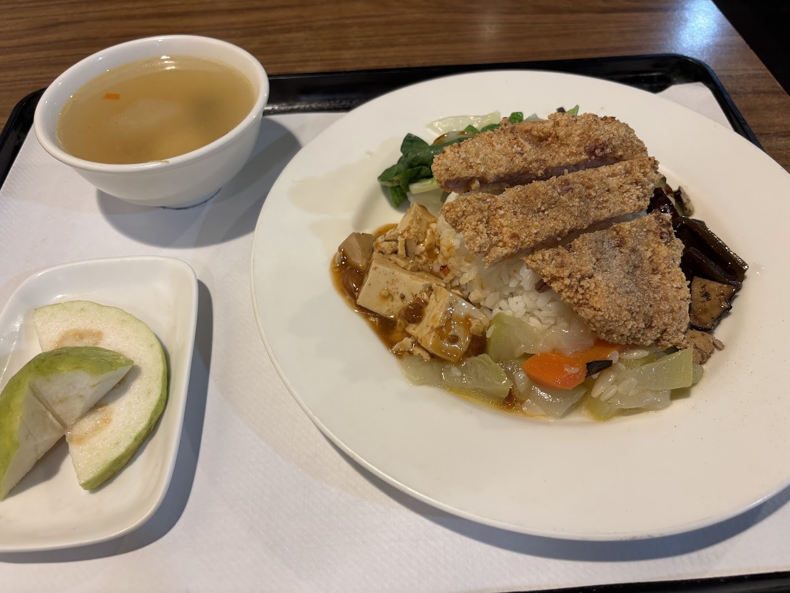 Lǜ Yě SùShí 綠也素食: food & drinks
