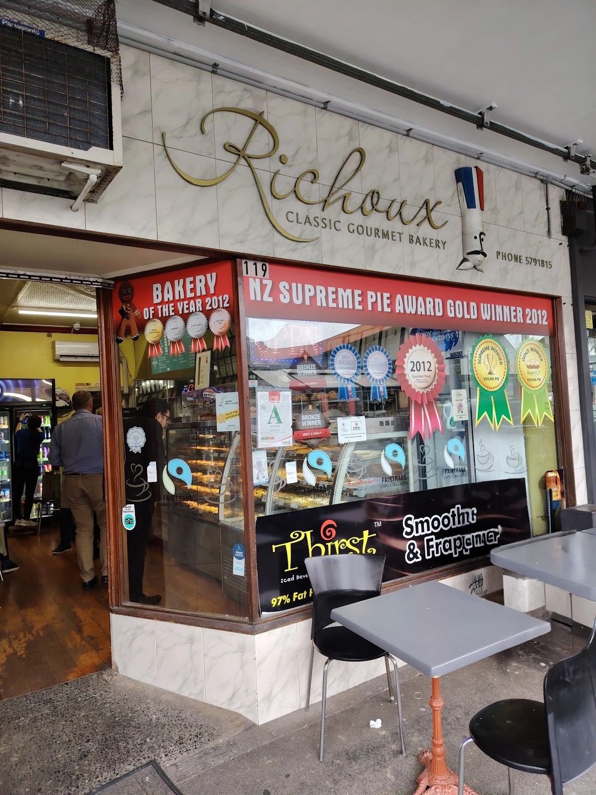Richoux Patisserie: the place