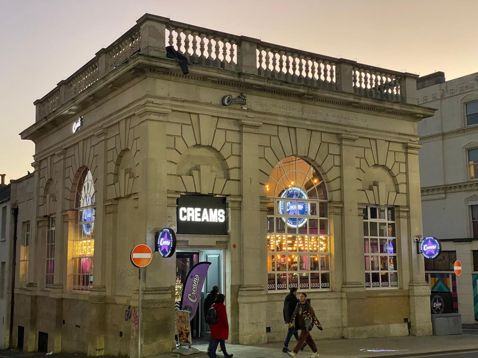 Creams Cafe Brighton: the place