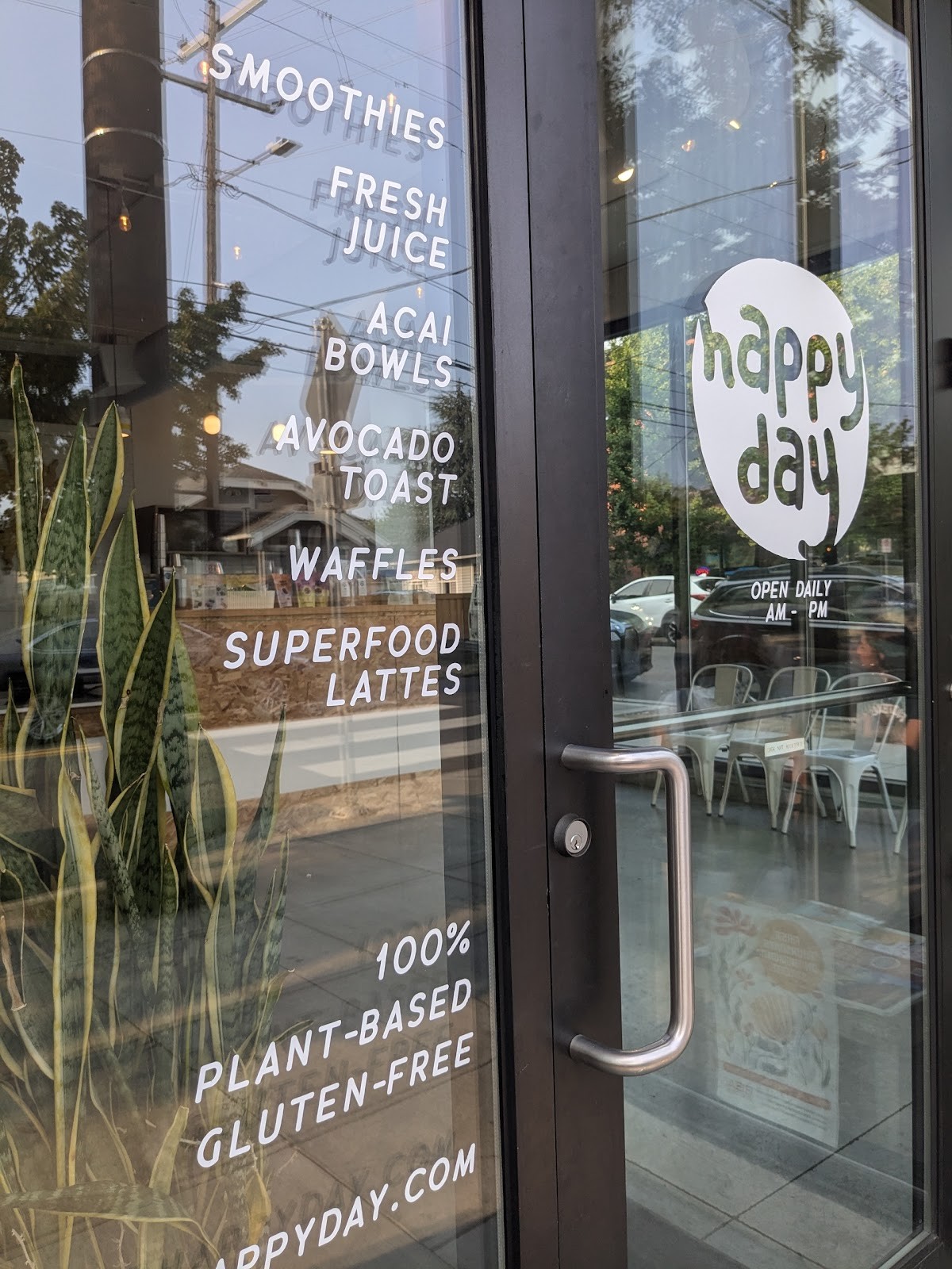 Happy Day! - Juice, Smoothie, Acai: the place